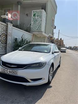 Chrysler 200
